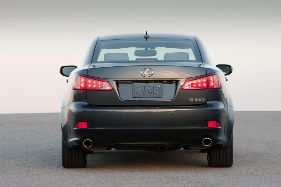  Lexus IS350 2011 года  (фото 9 из 39)